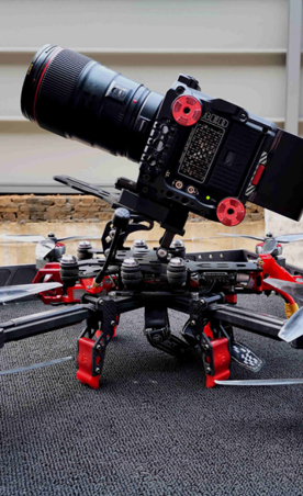 将拍摄的素材进行剪辑，去除冗余部分，保留精华内容，使视频节奏紧凑、流畅！