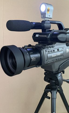 拍摄一部成功的企业宣传片，需要深入挖掘企业优势，巧妙融入元素，创新拍摄手法，注重故事讲述，并精准传播推广。只有这样，才能制作出一部既能体现企业优势，又能展现特色的拍摄宣传片，为企业发展助力。